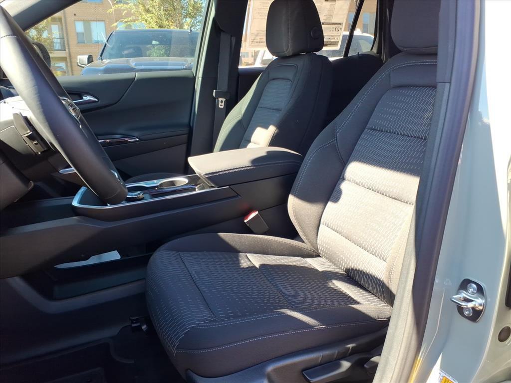 new 2026 Chevrolet Equinox car, priced at $1,221,600