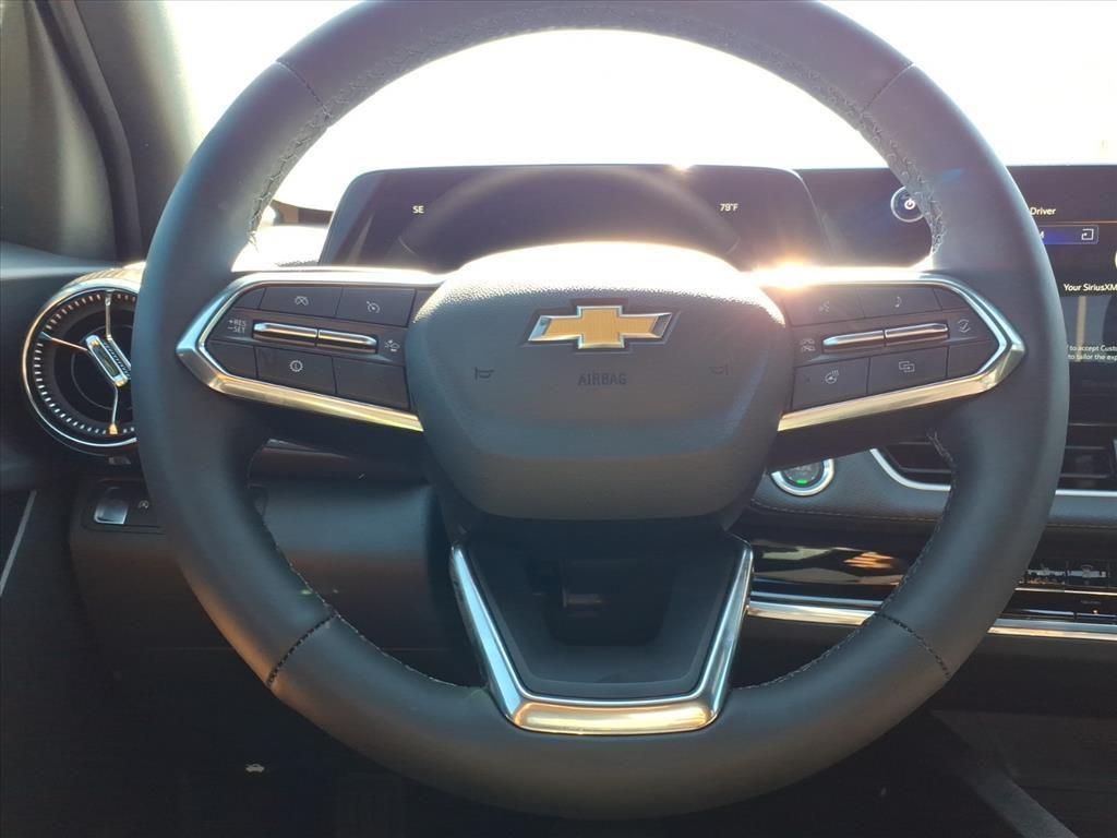 new 2026 Chevrolet Equinox car, priced at $1,221,600