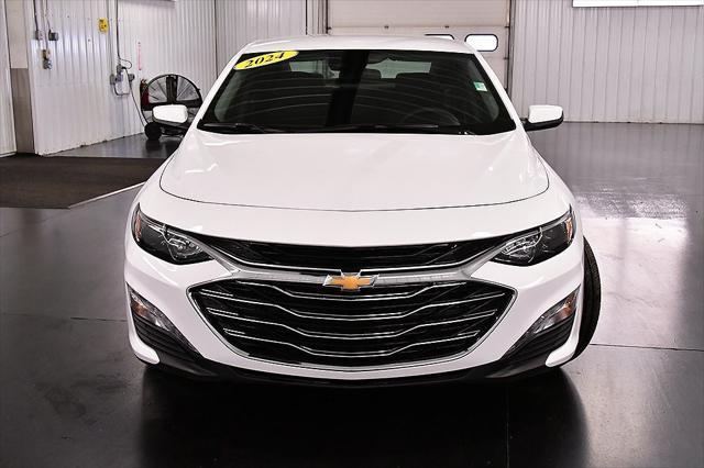 new 2024 Chevrolet Malibu car, priced at $29,395