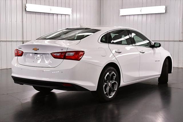 new 2024 Chevrolet Malibu car, priced at $29,395