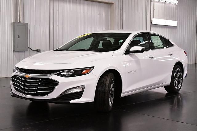 new 2024 Chevrolet Malibu car, priced at $29,395