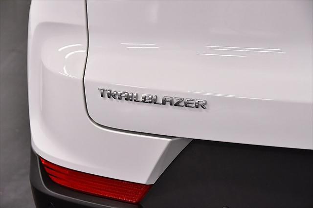 new 2025 Chevrolet TrailBlazer car, priced at $28,975