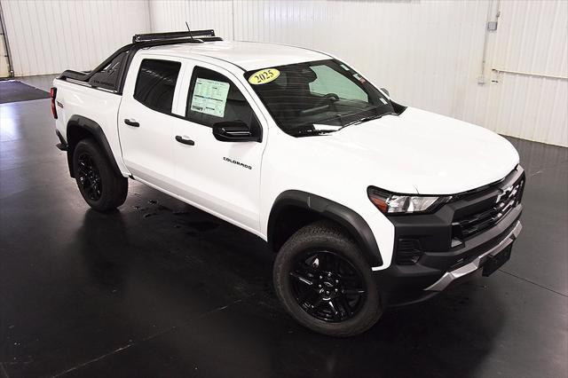 new 2025 Chevrolet Colorado car, priced at $49,040