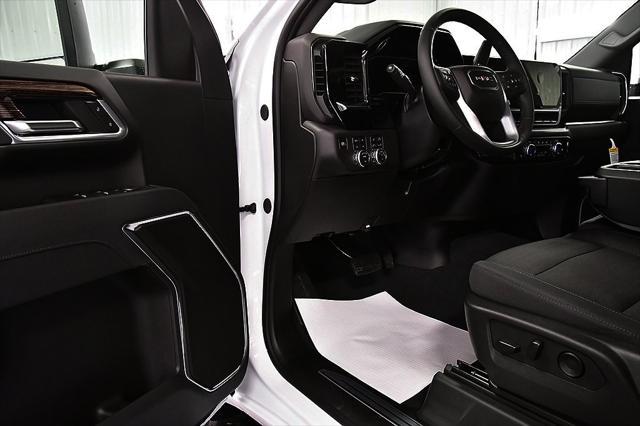 new 2025 GMC Sierra 2500 car, priced at $78,280