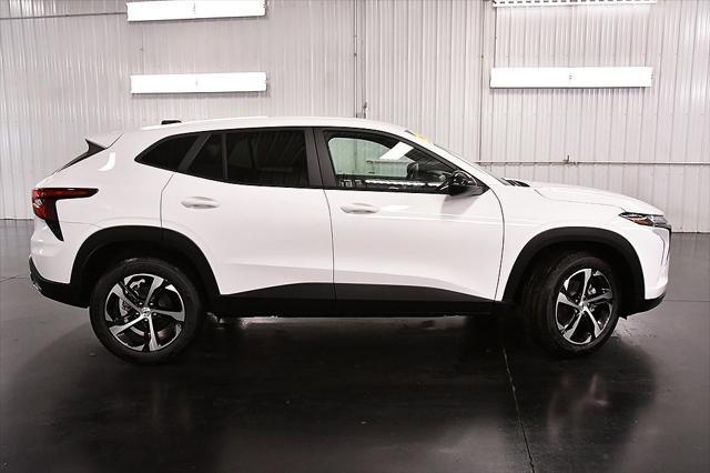 new 2025 Chevrolet Trax car, priced at $24,805