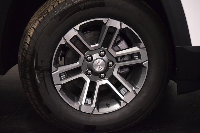 new 2025 GMC Terrain car, priced at $33,395