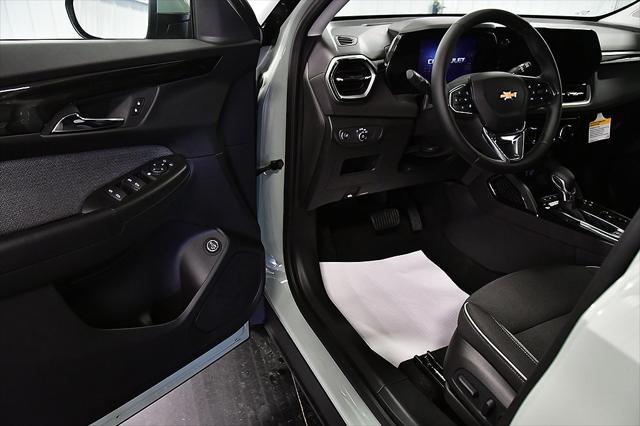 new 2025 Chevrolet TrailBlazer car, priced at $29,415