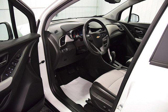 used 2022 Chevrolet Trax car, priced at $18,757