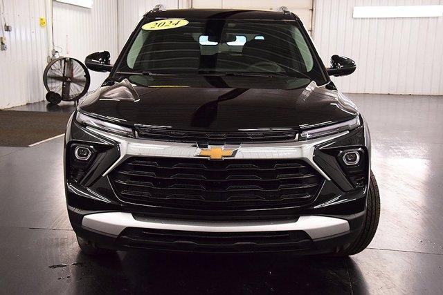 new 2024 Chevrolet TrailBlazer car, priced at $28,210