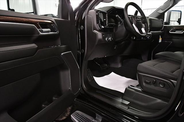 new 2024 GMC Sierra 2500 car, priced at $77,435