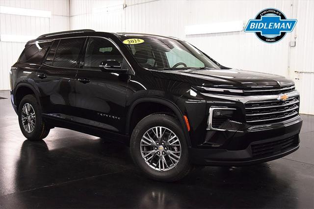 new 2025 Chevrolet Traverse car, priced at $42,640