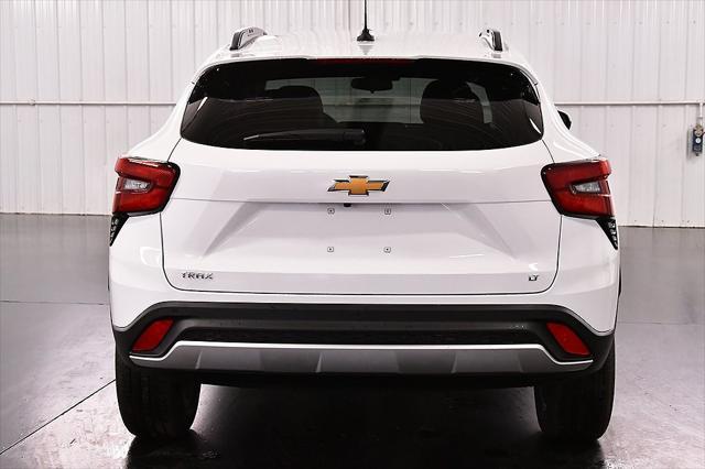 new 2025 Chevrolet Trax car, priced at $25,485