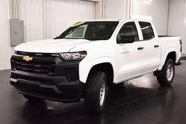 new 2024 Chevrolet Colorado car, priced at $34,955