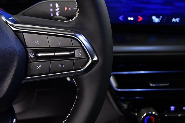 new 2025 Chevrolet Traverse car, priced at $43,240