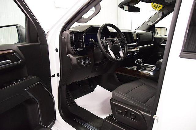 used 2024 GMC Sierra 1500 car, priced at $50,397
