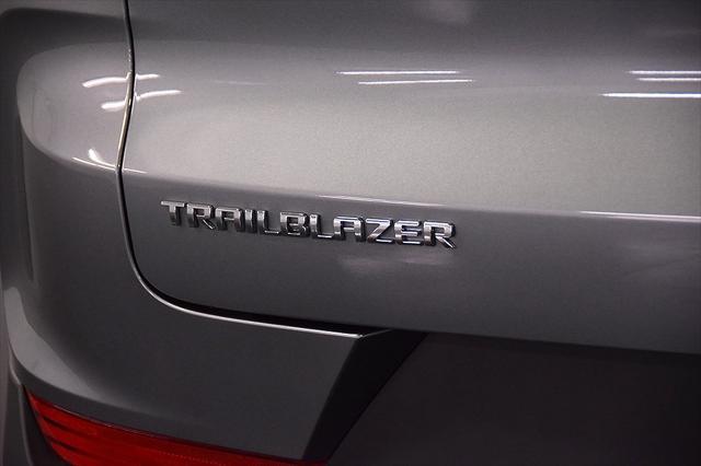 new 2025 Chevrolet TrailBlazer car, priced at $29,075