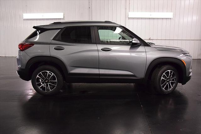 new 2025 Chevrolet TrailBlazer car, priced at $29,075