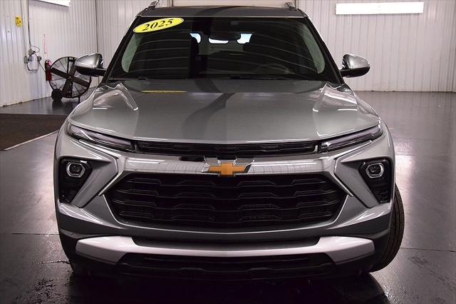 new 2025 Chevrolet TrailBlazer car, priced at $29,075