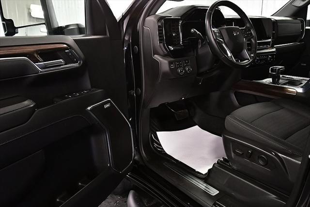 used 2024 Chevrolet Silverado 1500 car, priced at $52,432