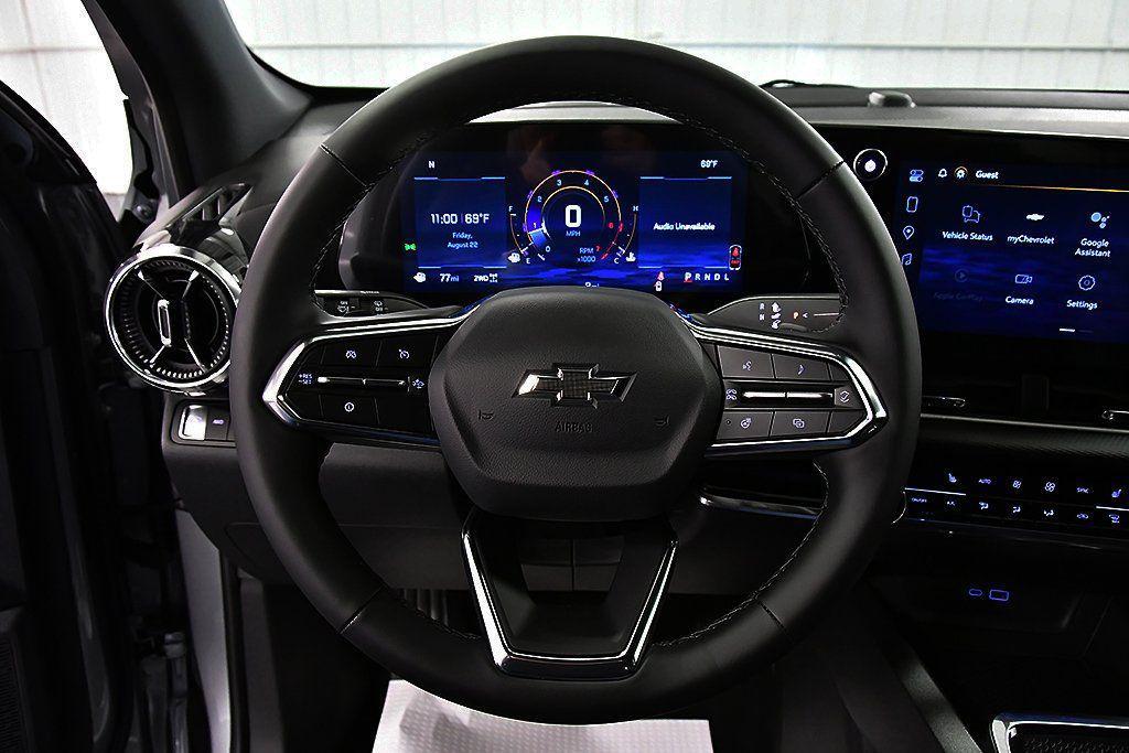 new 2026 Chevrolet Equinox car, priced at $36,180