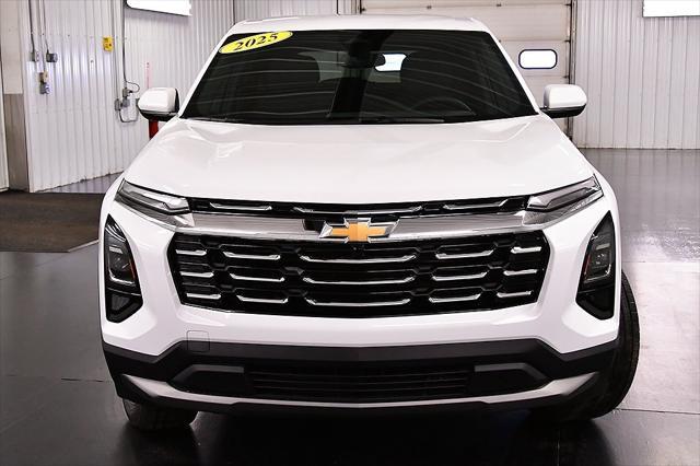 new 2025 Chevrolet Equinox car, priced at $30,595