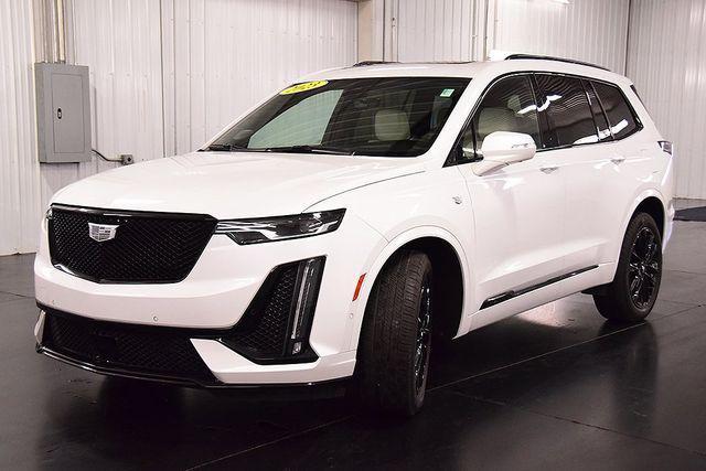 used 2023 Cadillac XT6 car, priced at $41,957