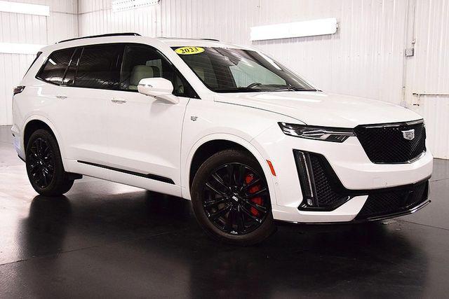 used 2023 Cadillac XT6 car, priced at $41,957