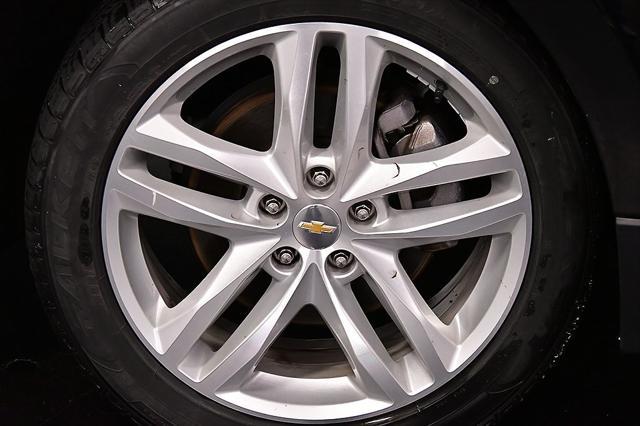 used 2020 Chevrolet Equinox car, priced at $21,137