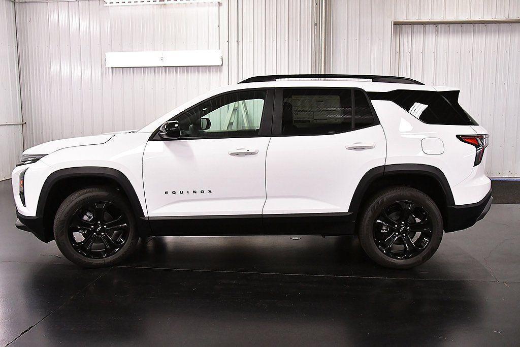 new 2026 Chevrolet Equinox car, priced at $35,680