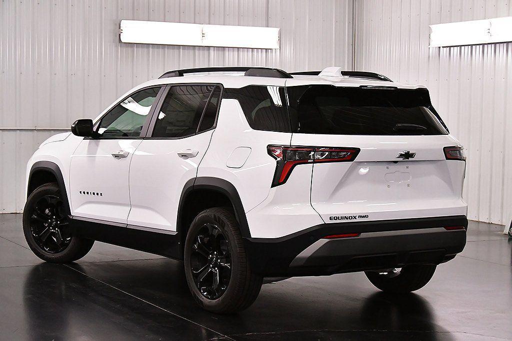 new 2026 Chevrolet Equinox car, priced at $35,680