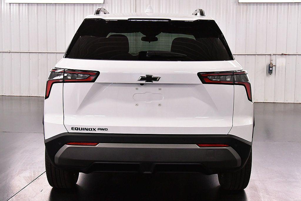 new 2026 Chevrolet Equinox car, priced at $35,680