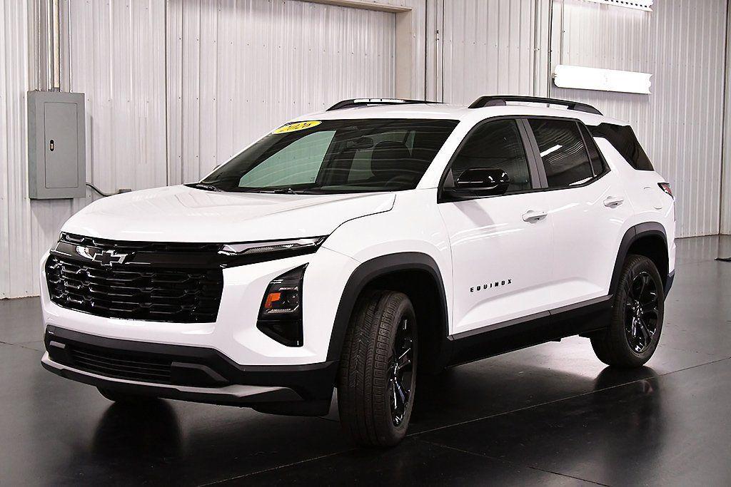 new 2026 Chevrolet Equinox car, priced at $35,680