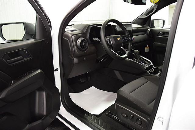 new 2025 Chevrolet Colorado car, priced at $34,890