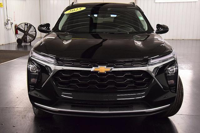 new 2025 Chevrolet Trax car, priced at $25,235