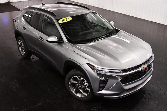 new 2025 Chevrolet Trax car, priced at $25,235