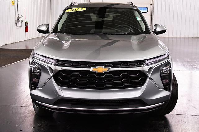 new 2025 Chevrolet Trax car, priced at $25,235