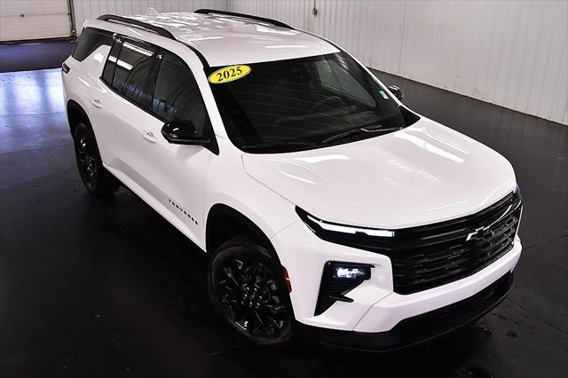 new 2025 Chevrolet Traverse car, priced at $45,525