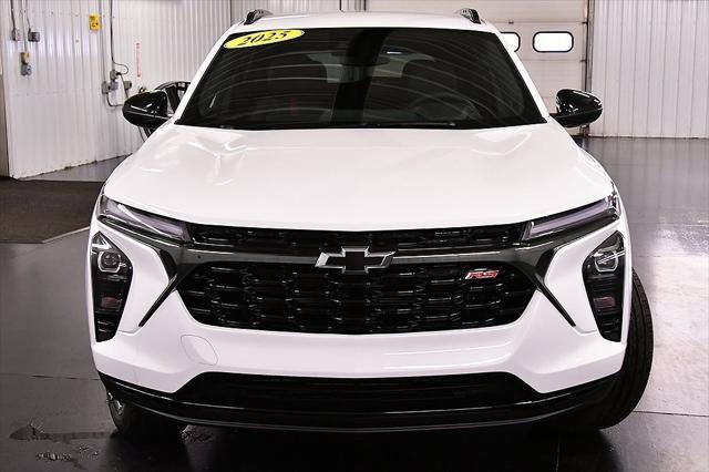 new 2025 Chevrolet Trax car, priced at $26,690