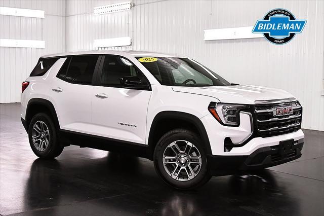 new 2025 GMC Terrain car, priced at $33,395