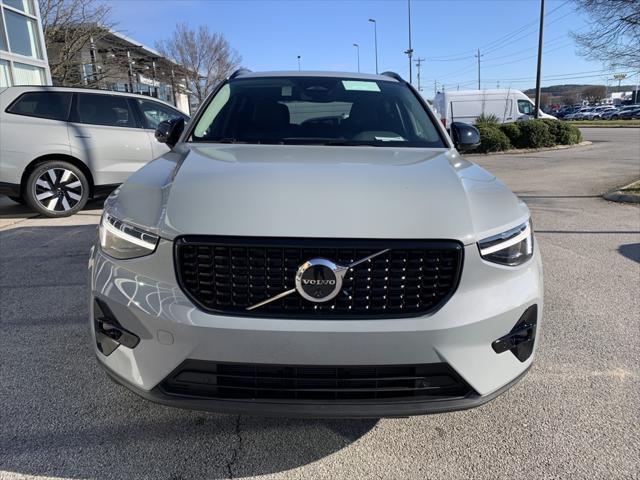 new 2025 Volvo XC40 car, priced at $49,790