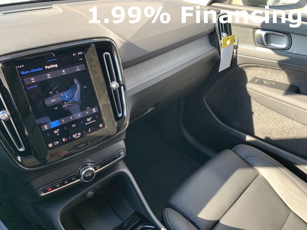 new 2025 Volvo XC40 car, priced at $44,790