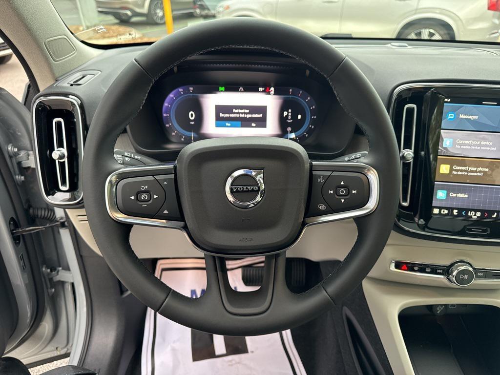 new 2025 Volvo XC40 car, priced at $44,790