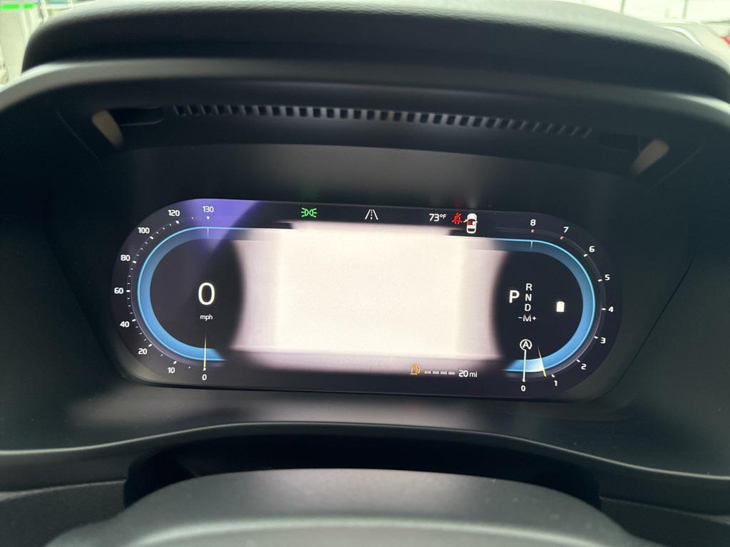 new 2025 Volvo XC40 car, priced at $44,790