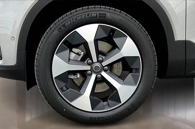 new 2025 Volvo XC40 car, priced at $48,915