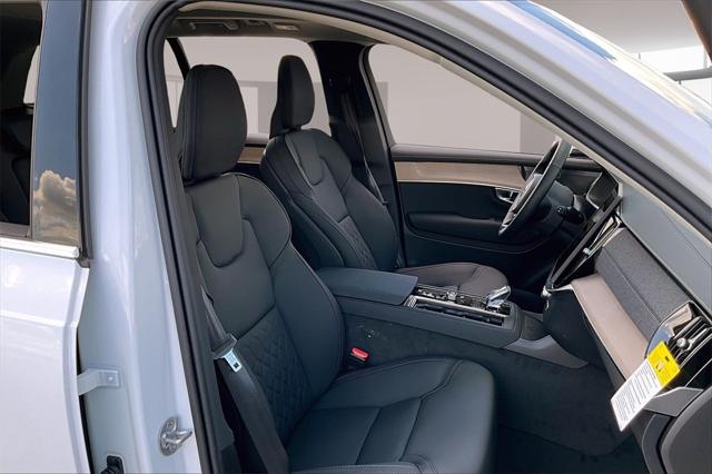 new 2025 Volvo XC90 Plug-In Hybrid car, priced at $78,805