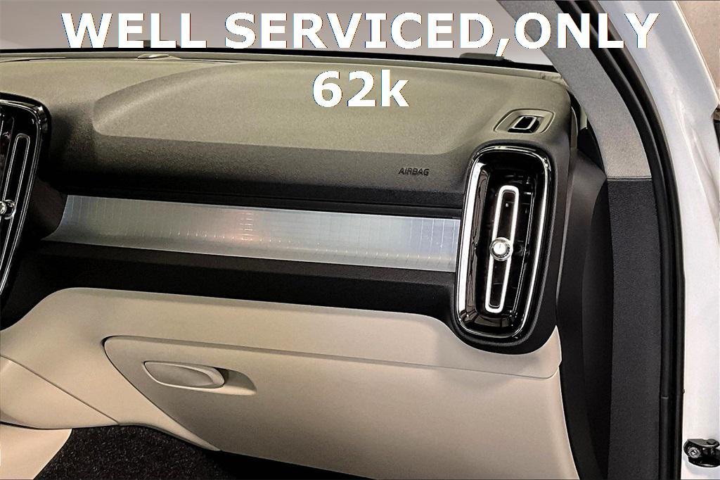 used 2021 Volvo XC40 car, priced at $21,988