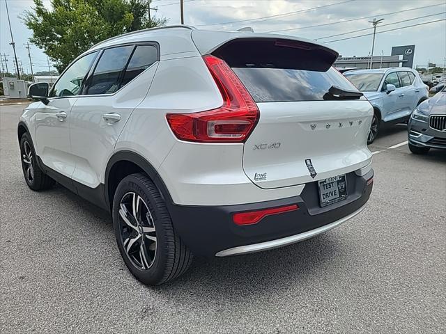 new 2025 Volvo XC40 car, priced at $45,000