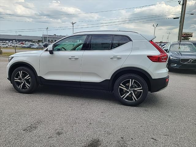 new 2025 Volvo XC40 car, priced at $45,000