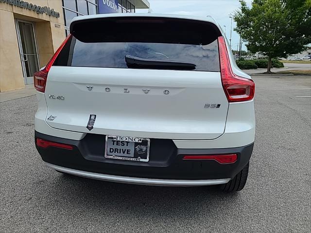 new 2025 Volvo XC40 car, priced at $45,000