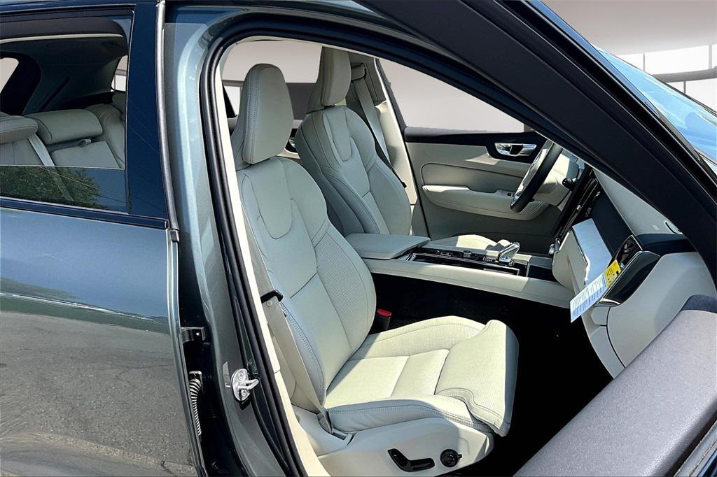 new 2026 Volvo XC60 Plug-In Hybrid car, priced at $80,310